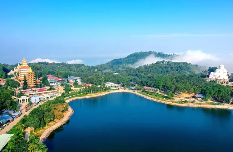 Tour Núi Cấm Châu Đốc | Du Lịch Đảo Hải Tặc Hà Tiên 3 Ngày 3 Đêm