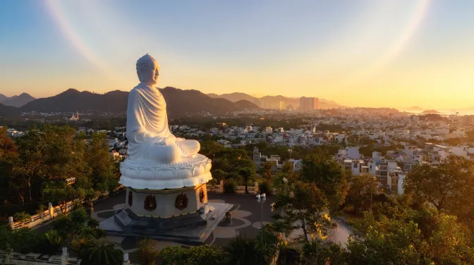 Chùa Long Sơn Nha Trang - Bí Mật Tâm Linh Ngôi Cổ Tự Trăm Năm
