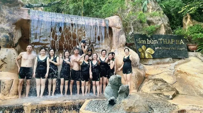 Tắm Bùn Tháp Bà Nha Trang: Bảng Giá Vé 2026, Kinh Nghiệm Từ A–Z Và Tất Cả Điều Bạn Cần Biết