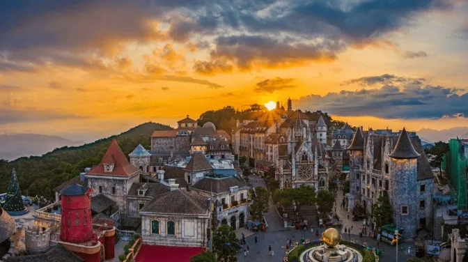 Cẩm Nang Tham Quan Làng Pháp Cho Du Khách Lần Đầu