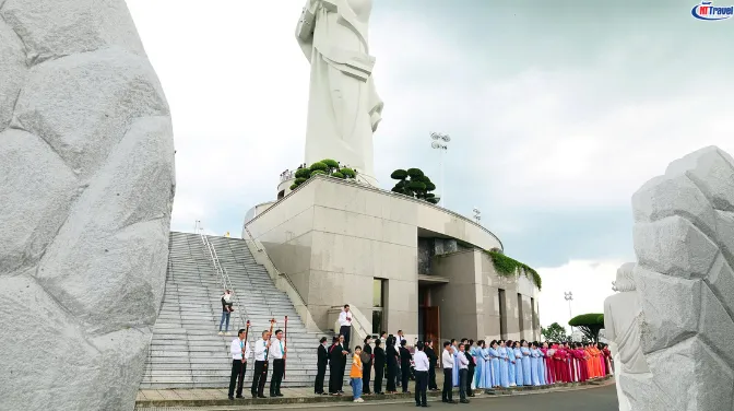 Lịch Thánh Lễ Tại Trung Tâm Đức Mẹ Núi Cúi 2026