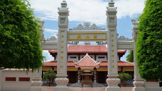 Đền Thờ Tây Sơn Tam Kiệt