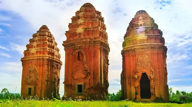 Kiến Trúc Đặc Sắc Của Tháp Dương Long