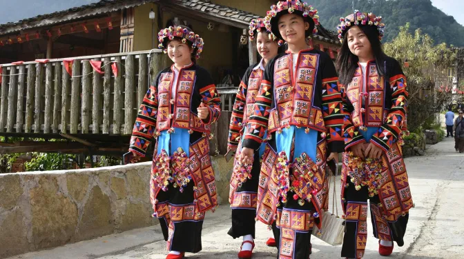 Chủ Nhân Của Bản Lô Lô Chải