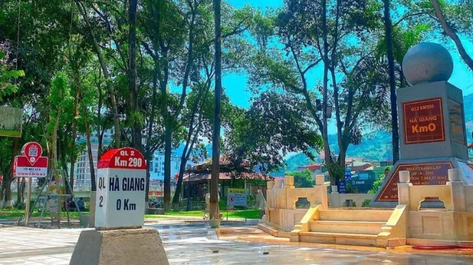 Vì Sao Cột Mốc Số 0 Là Điểm Check-in Không Thể Bỏ Lỡ