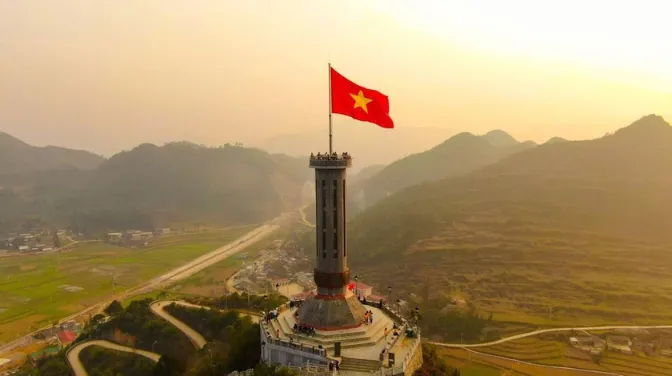 Lịch Sử Cột Cờ Lũng Cú Qua Gần Một Nghìn Năm