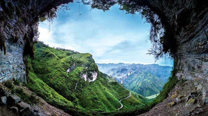 Vách Đá Trắng