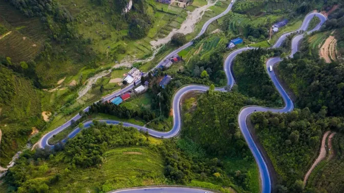 Đèo Mã Phục Cao Bằng: Truyền Thuyết Ngựa Quỳ Và Cung Đèo 7 Tầng