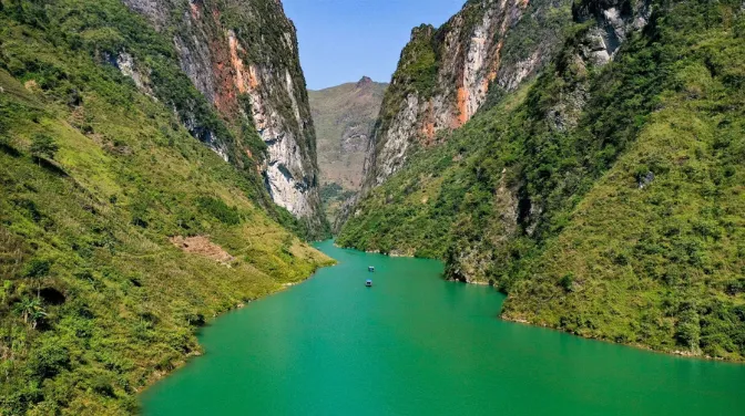 Hẻm Tu Sản Hà Giang: Đệ Nhất Hùng Quan